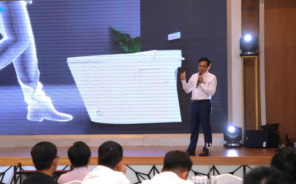 Giới thiệu bàn cầu thông minh thế hệ mới