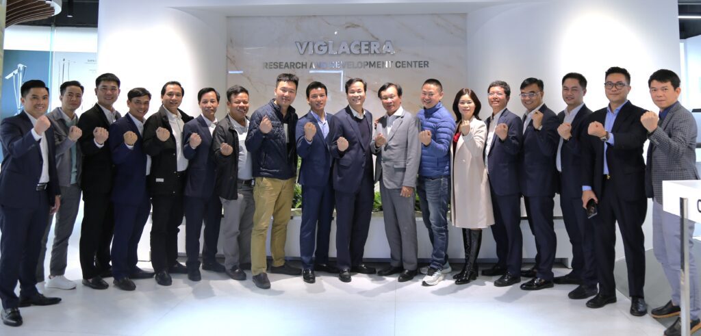 Lễ mở hàng đầu năm của Công ty Cổ phần Thương mại Viglacera