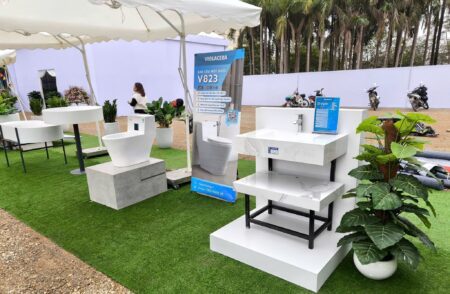 Khu trưng bày thiết bị vệ sinh Viglacera tại Lễ khởi công dự án nhà ở xã hội Thăng Long Green City